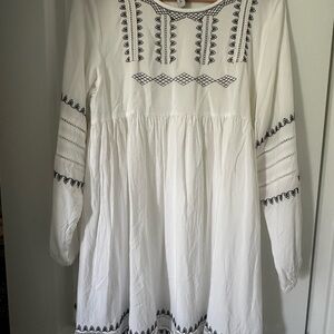 Boho White and Black Embroidered Long Sleeve Dress